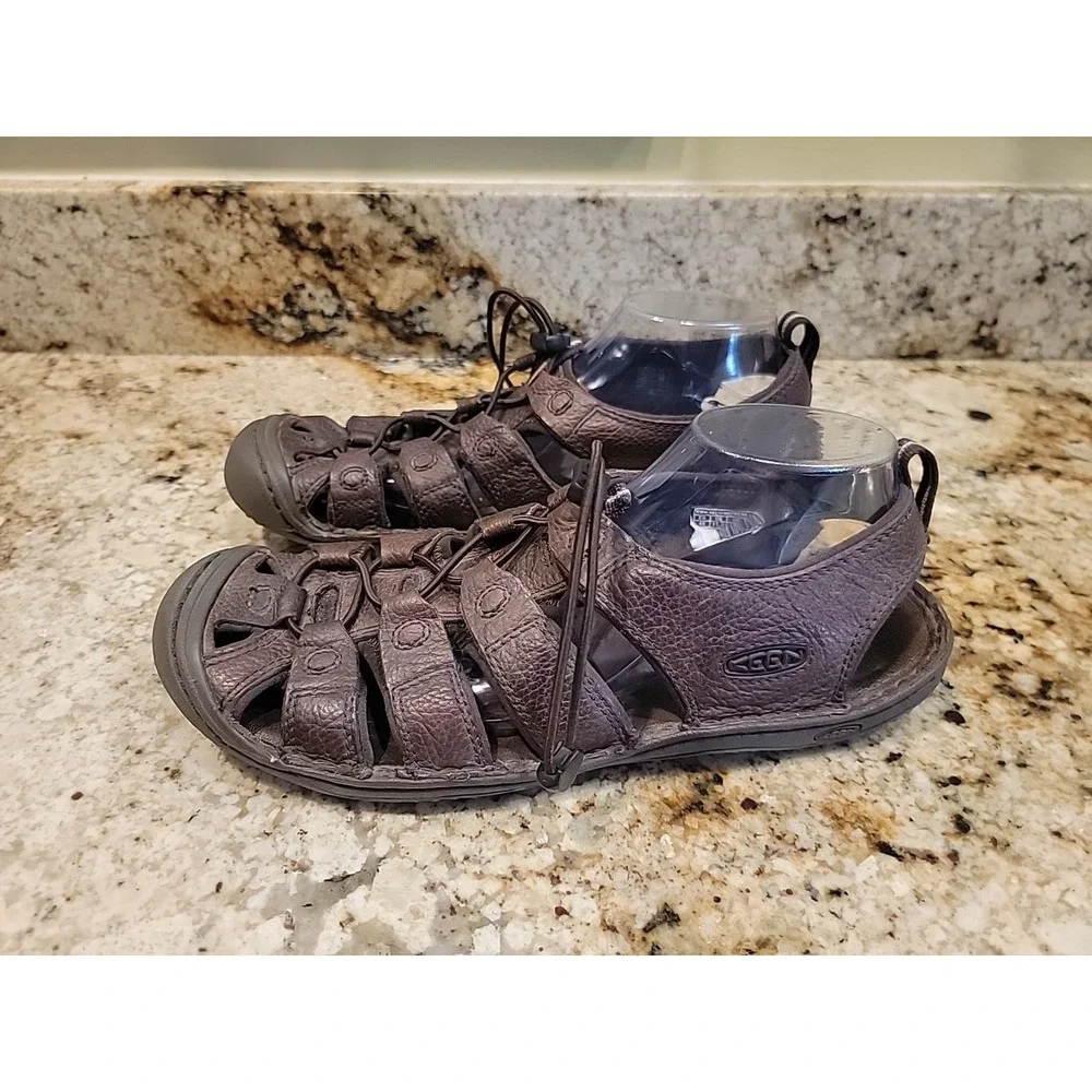 Keen Newport Leather Closed Toe Sandals Mens US 11.5 Dark Brown Hiking Fisherman